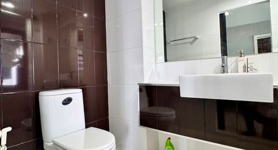Аренда 2 спальни кондо в Si Racha, Чонбури