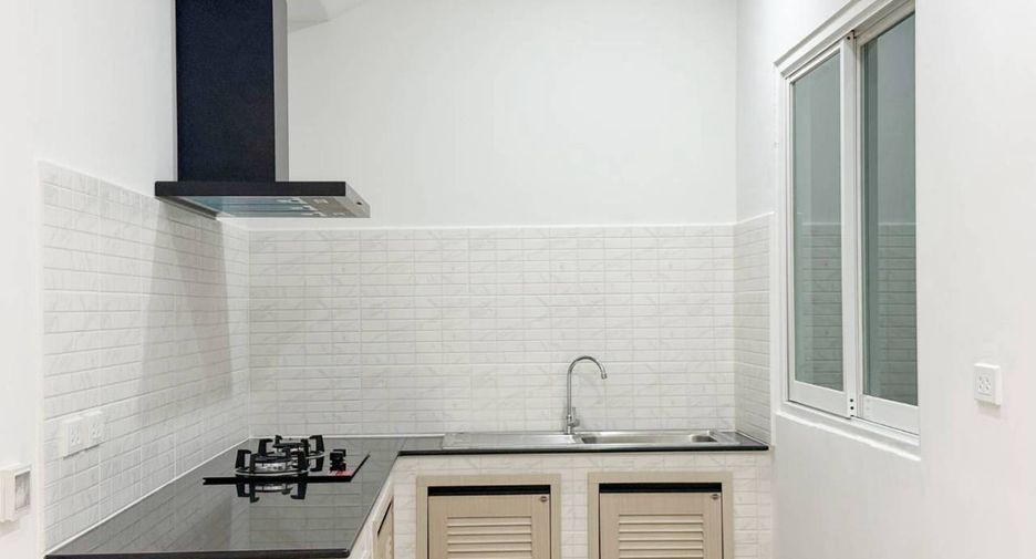 Casa adosada en venta de 2 habitaciones en Thalang, Phuket