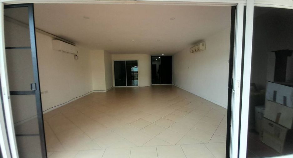出售 1 卧室 公寓 在 Bang Lamung, Chon Buri