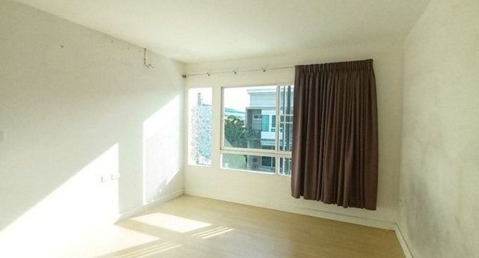 For sale 1 bed townhouse in Bang Phli, Samut Prakan