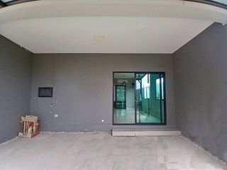 Продажа 1 кровать таунхаус в Phra Samut Chedi, Самутпракан