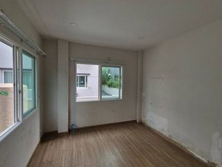 Casa en venta de 1 habitaciones en Phra Samut Chedi, Samut Prakan