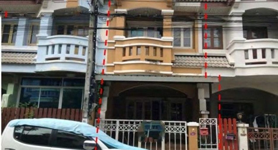 À vendre 1 chambre maison de ville à Mueang Nonthaburi, Nonthaburi