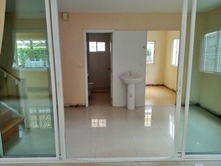 Продажа 1 кровать дом в Bang Phli, Самутпракан