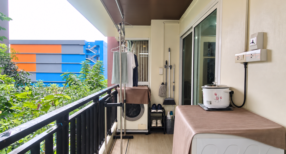 À vendre 2 chambres condo à Phra Khanong, Bangkok