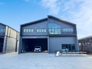 For rent warehouse in Saphan Sung, Bangkok