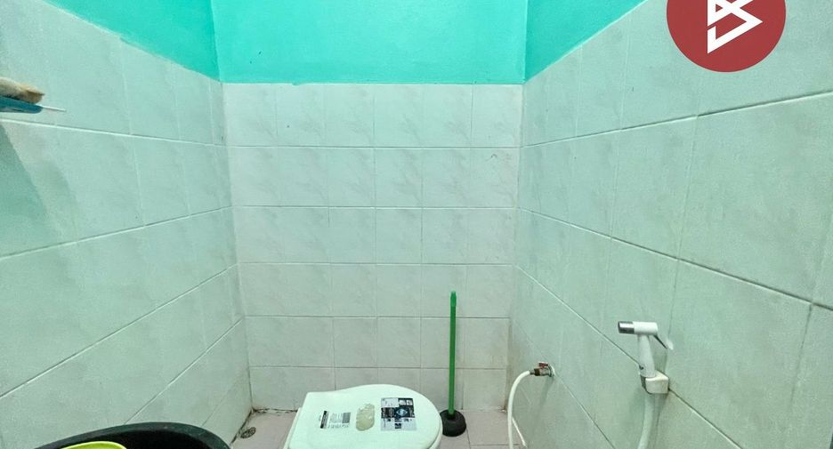 Casa adosada en venta de 2 habitaciones en Mueang Chon Buri, Chonburi