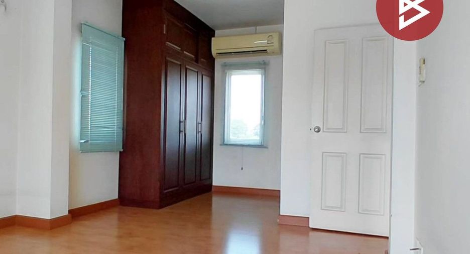 Casa en venta de 4 habitaciones en Lam Luk Ka, Pathum Thani