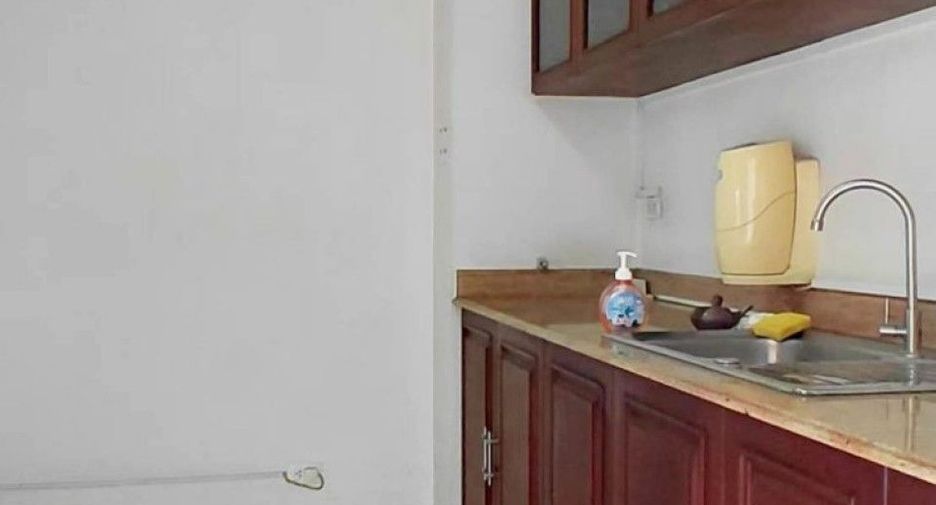 Casa en venta de 4 habitaciones en Lam Luk Ka, Pathum Thani