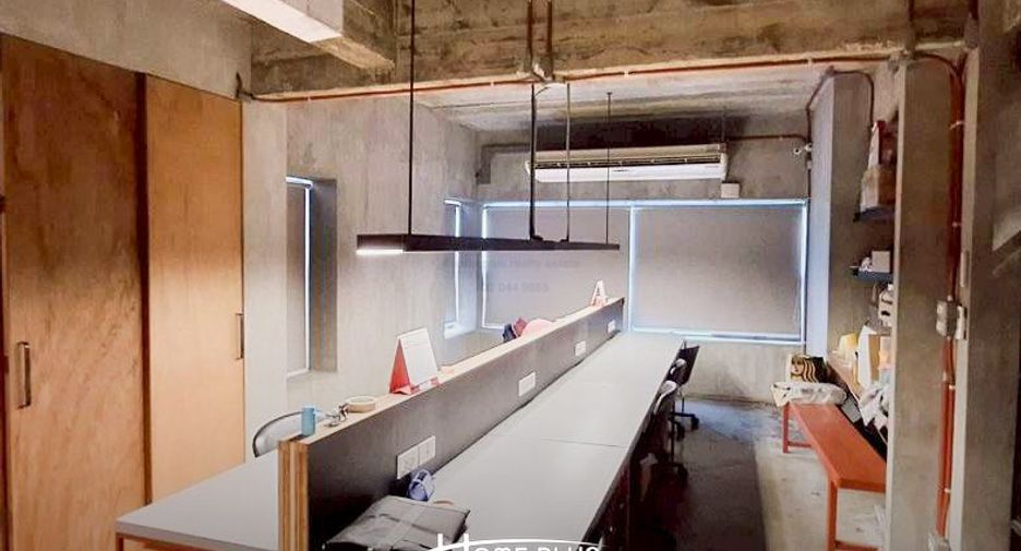 Oficina en venta de 2 habitaciones en Wang Thonglang, Bangkok