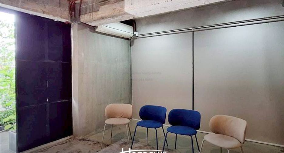 Oficina en venta de 2 habitaciones en Wang Thonglang, Bangkok