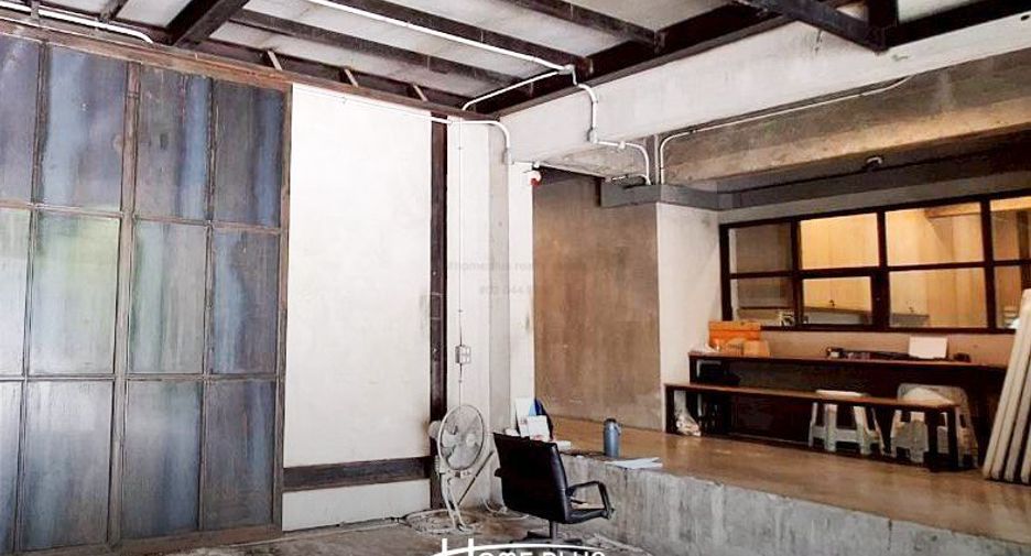 Oficina en venta de 2 habitaciones en Wang Thonglang, Bangkok