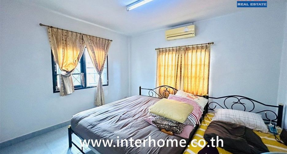 For sale 17 bedrooms apartment in Mueang Samut Prakan, Samut Prakan
