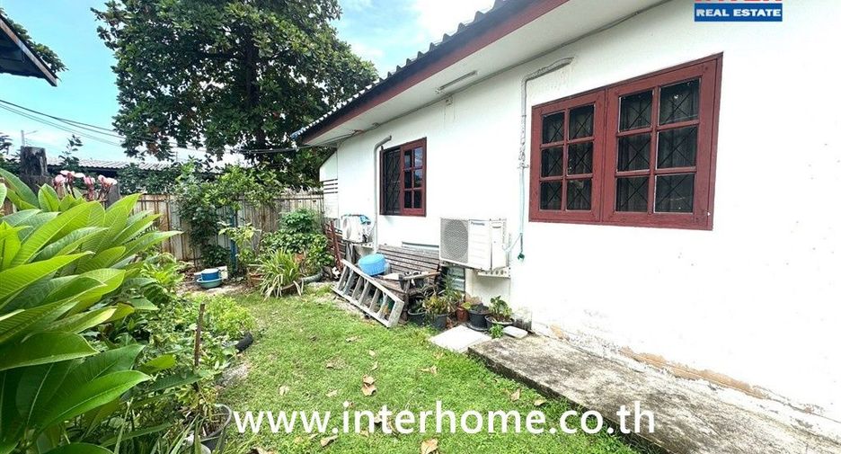 For sale 17 bedrooms apartment in Mueang Samut Prakan, Samut Prakan