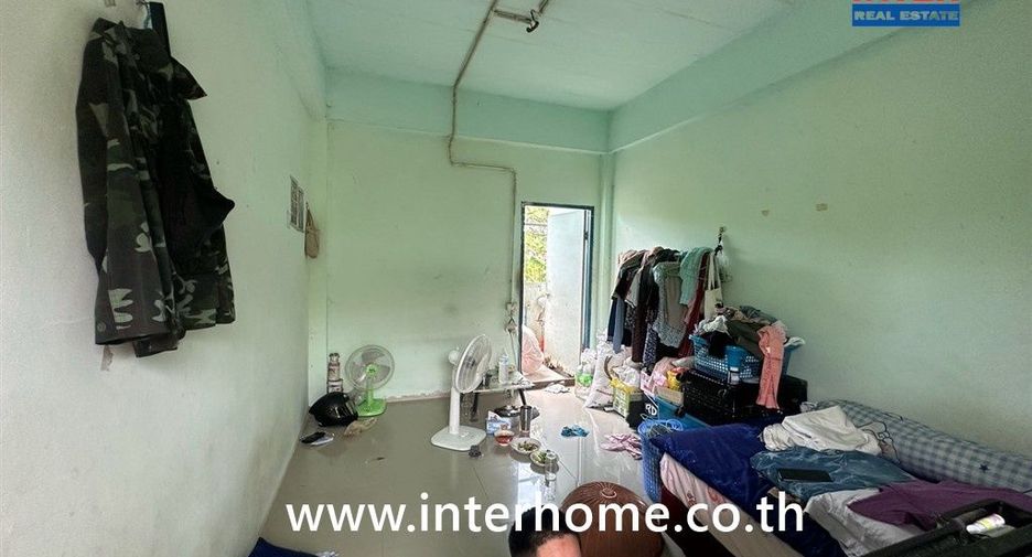 For sale 17 bedrooms apartment in Mueang Samut Prakan, Samut Prakan