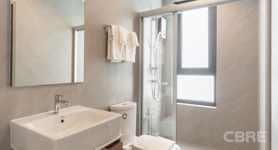 For rent 2 bedrooms condo in Khlong Toei, Bangkok