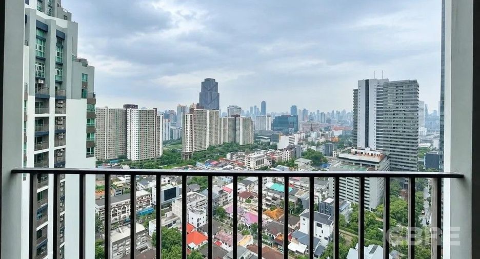 Wohnung zum Kauf mit 3 Zimmer in Huai Khwang, Bangkok