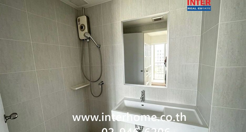 For sale 2 bedrooms condo in Phasi Charoen, Bangkok