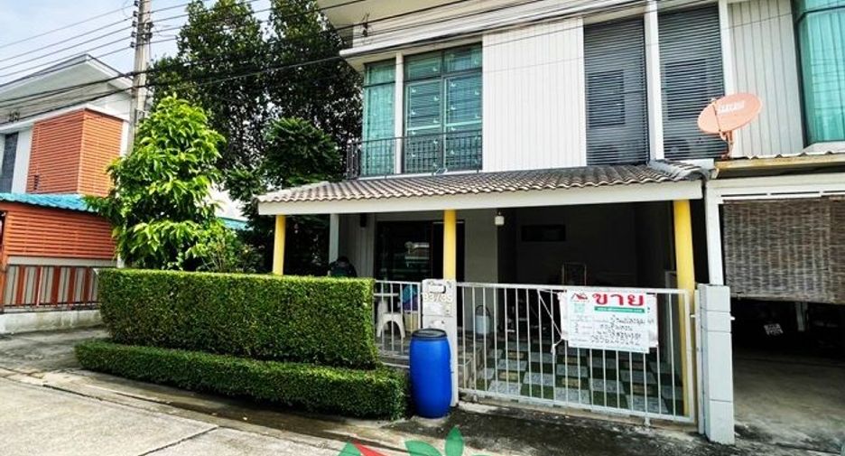 À vendre 3 chambres maison de ville à Pak Kret, Nonthaburi