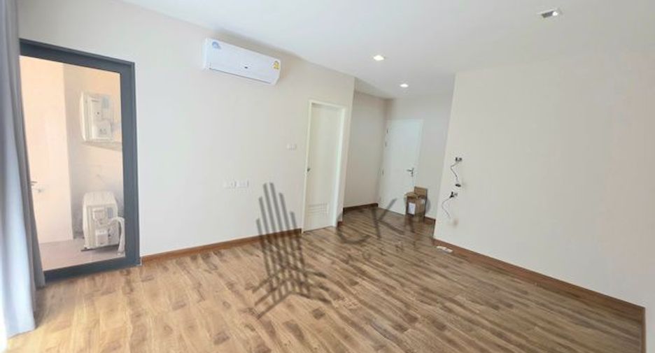 出租 4 卧室 独立屋 在 Lat Phrao, 曼谷