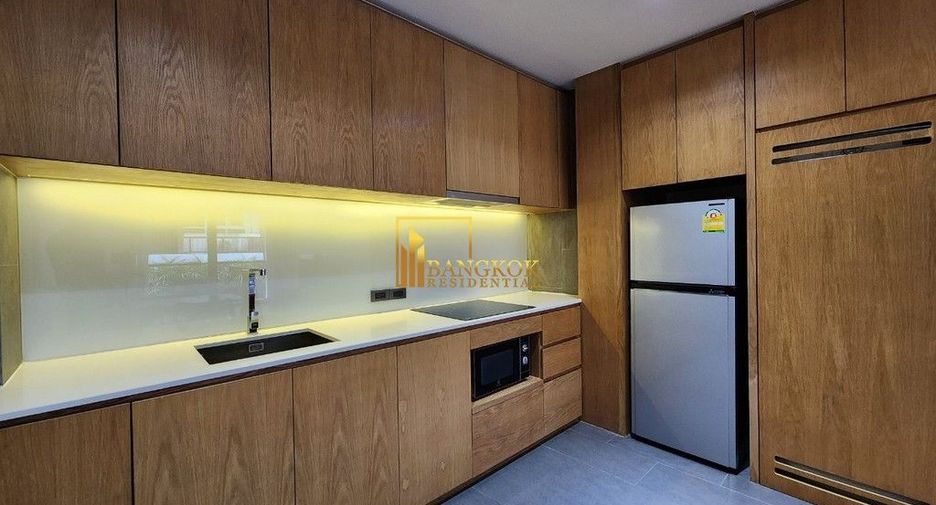 For rent 2 bedrooms apartment in Watthana, Bangkok
