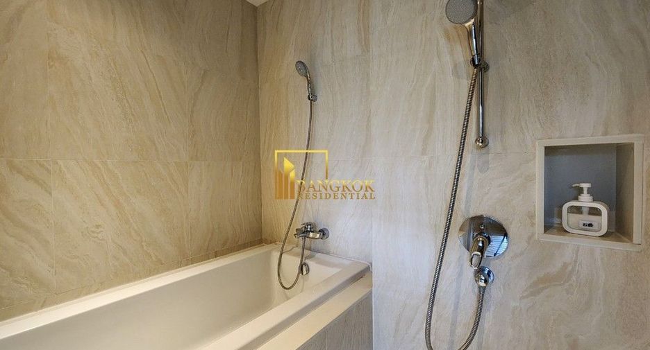 For rent 2 bedrooms apartment in Watthana, Bangkok