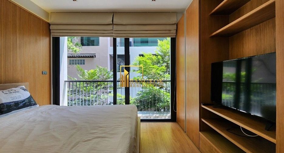 For rent 2 bedrooms apartment in Watthana, Bangkok