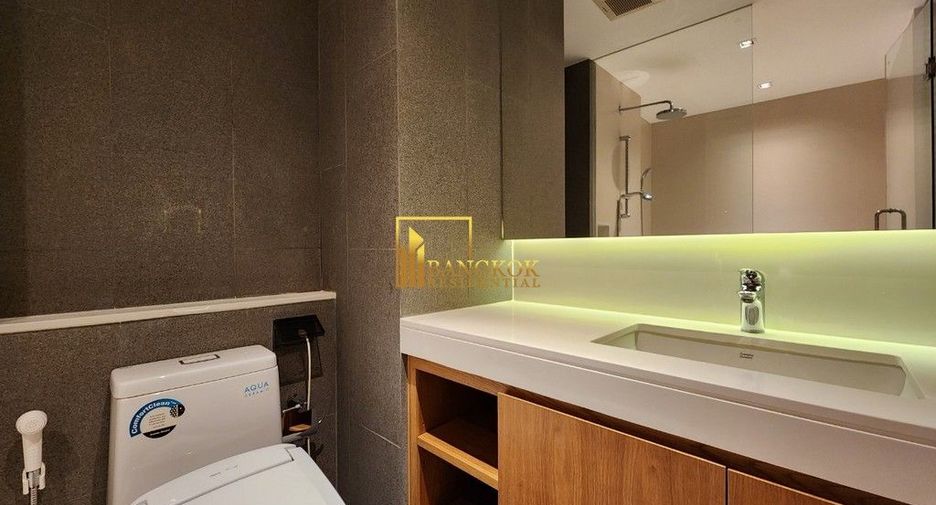 For rent 2 bedrooms apartment in Watthana, Bangkok