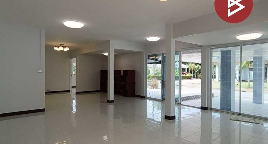 Haus zum Kauf mit 3 Zimmer in Klaeng, Rayong