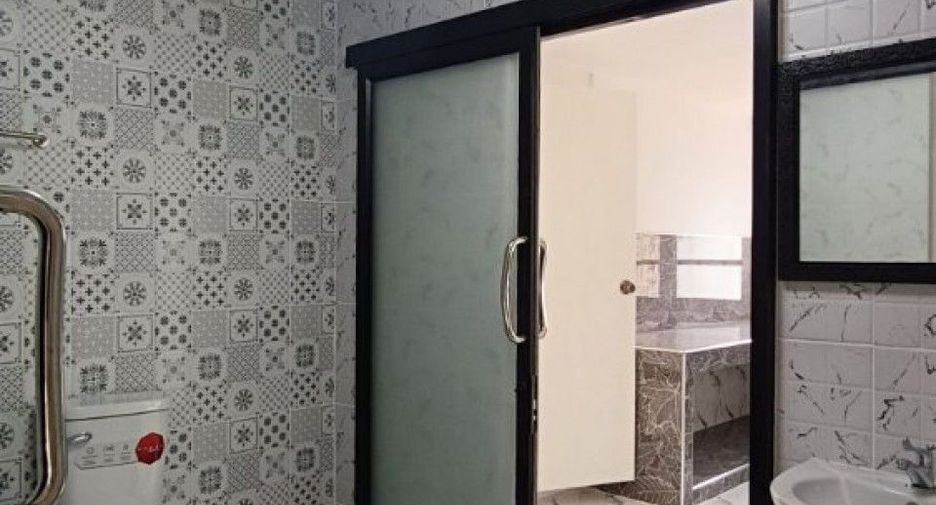 Haus zum Kauf mit 3 Zimmer in Klaeng, Rayong