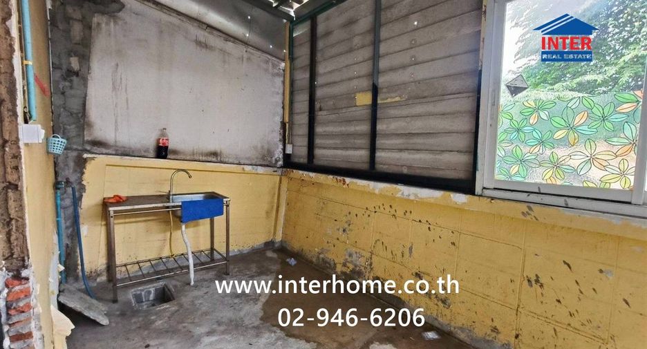 For sale 3 bedrooms retail Space in Bang Bua Thong, Nonthaburi