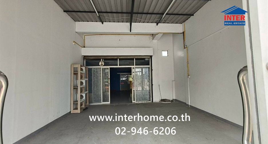 For sale 3 bedrooms retail Space in Bang Bua Thong, Nonthaburi