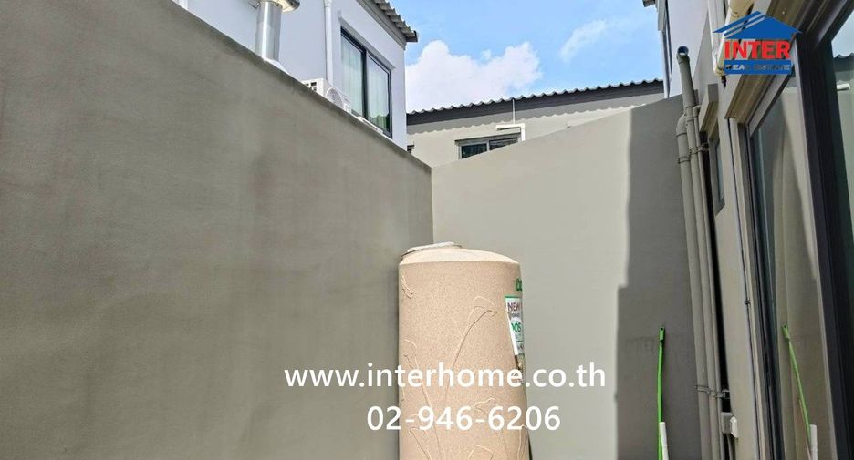 For sale 2 bedrooms townhouse in Bang Bua Thong, Nonthaburi