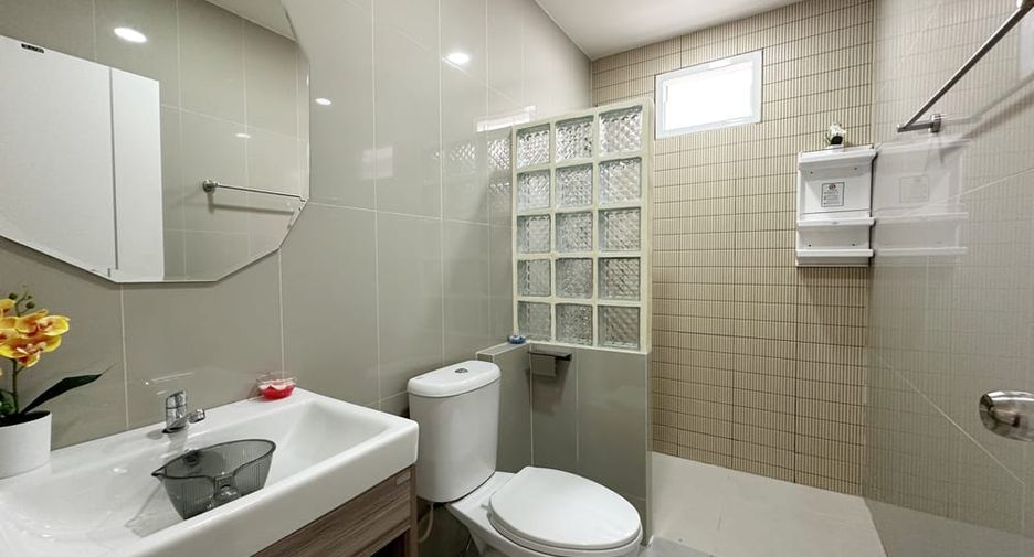 Продажа 3 спальни дом в Банг Ламунг, Чонбури