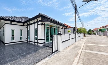Продажа 3 спальни дом в Банг Ламунг, Чонбури