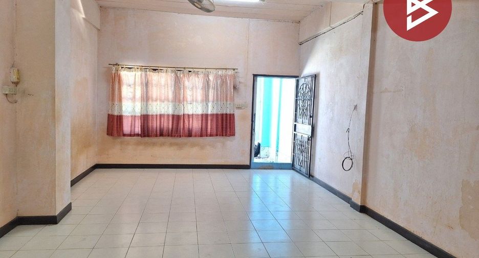 For sale 2 bedrooms townhouse in Mueang Samut Prakan, Samut Prakan