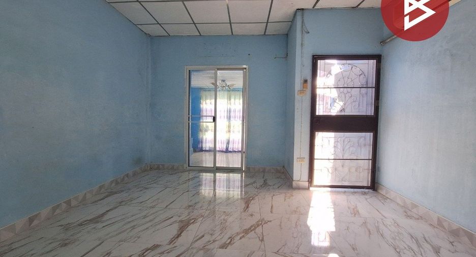 For sale 2 bedrooms townhouse in Mueang Samut Prakan, Samut Prakan