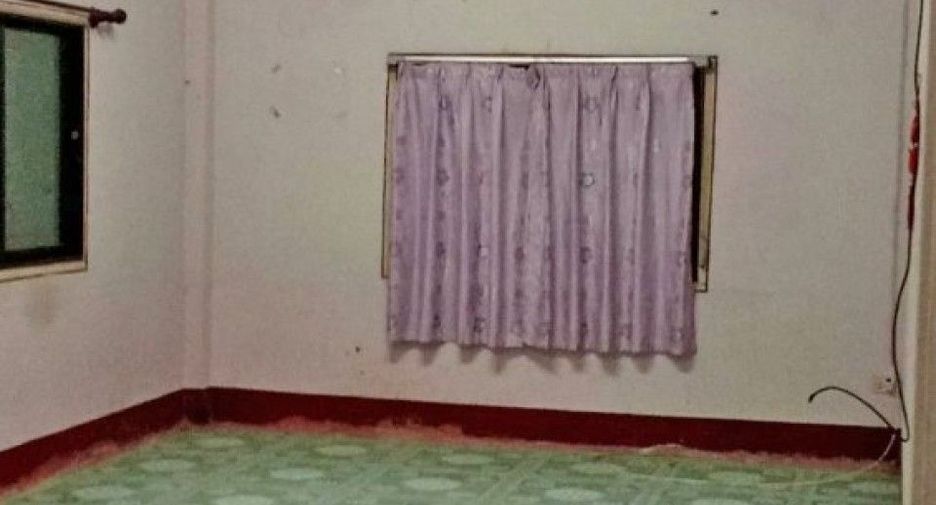 Haus zum Kauf mit 2 Zimmer in Yang Sisurat, Maha Sarakham