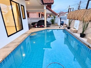 Casa en alquiler de 4 habitaciones en Bang Lamung, Chonburi
