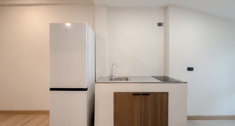 À vendre 3 chambres maison de ville à Mueang Chiang Mai, Chiang Mai