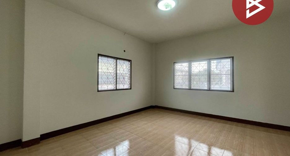 Продажа 2 спальни таунхаус в Mueang Prachinburi, Прачинбури