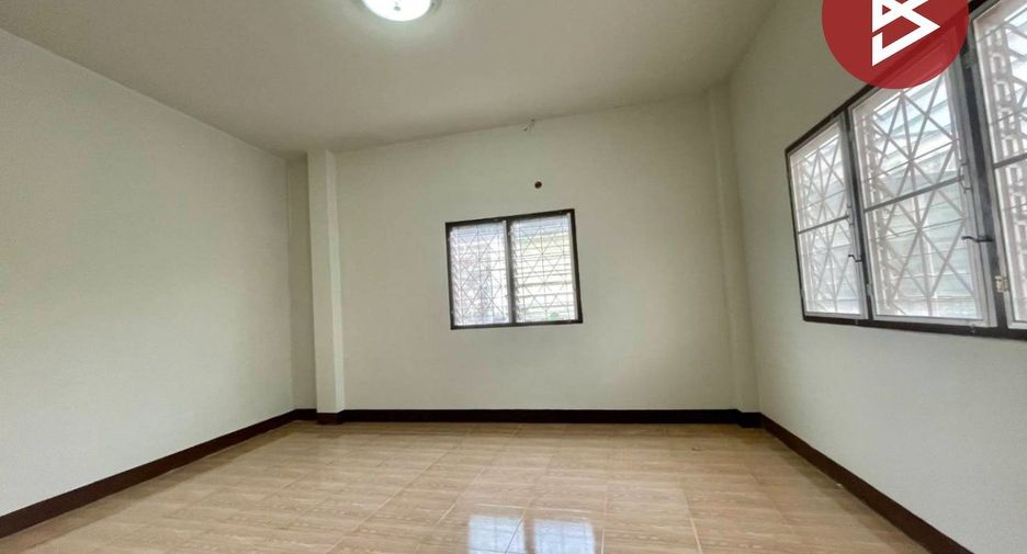 Продажа 2 спальни таунхаус в Mueang Prachinburi, Прачинбури