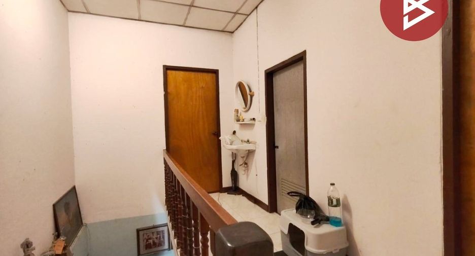 Reihenhaus zum Kauf mit 2 Zimmer in Khan Na Yao, Bangkok