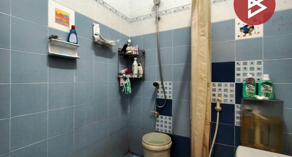 Reihenhaus zum Kauf mit 2 Zimmer in Khan Na Yao, Bangkok