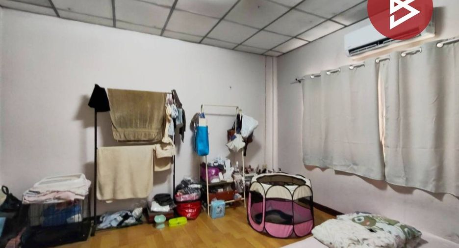 Reihenhaus zum Kauf mit 2 Zimmer in Khan Na Yao, Bangkok
