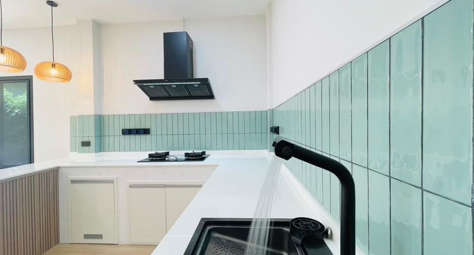 For sale 3 bedrooms house in Bueng Kum, Bangkok