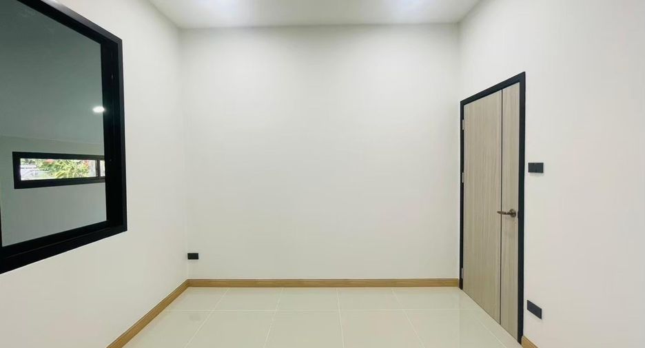 For sale 3 bedrooms house in Bueng Kum, Bangkok