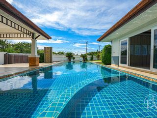 出售 4 卧室 独立屋 在 Bang Lamung, Chon Buri