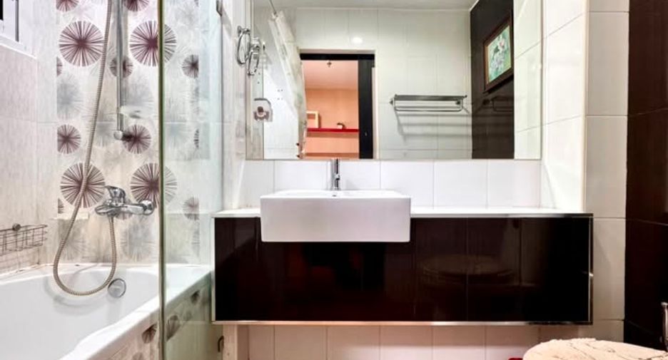 For rent 1 bed condo in Si Racha, Chonburi
