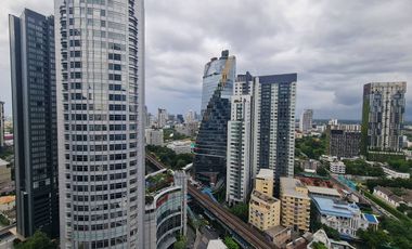 For sale 2 bedrooms condo in Khlong Toei, Bangkok